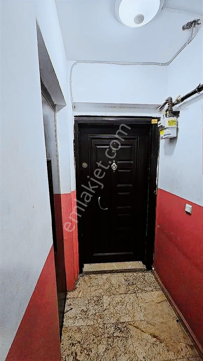 Örnektepe'de Cadde Üstü Kiralık Daire - Görsel 8