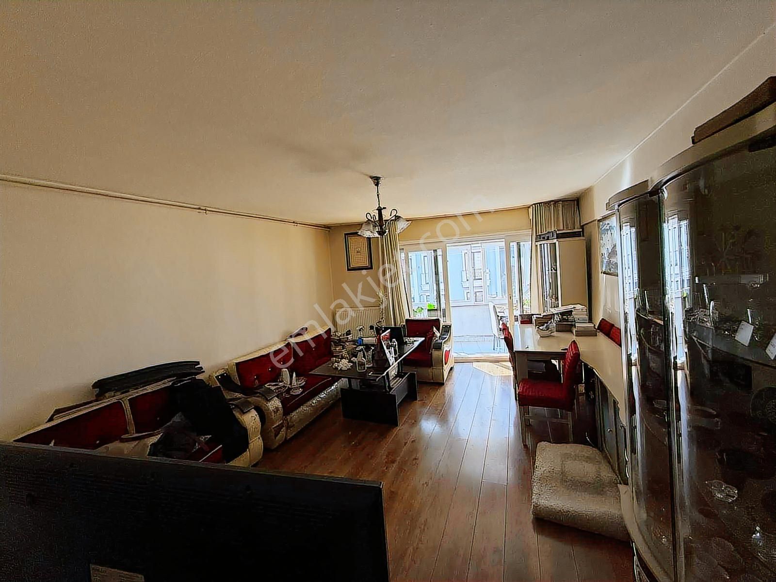 Şişli Mecidiyeköy Cadde Üstünde Balkonlu Satılık 2+1 Daire - Görsel 6