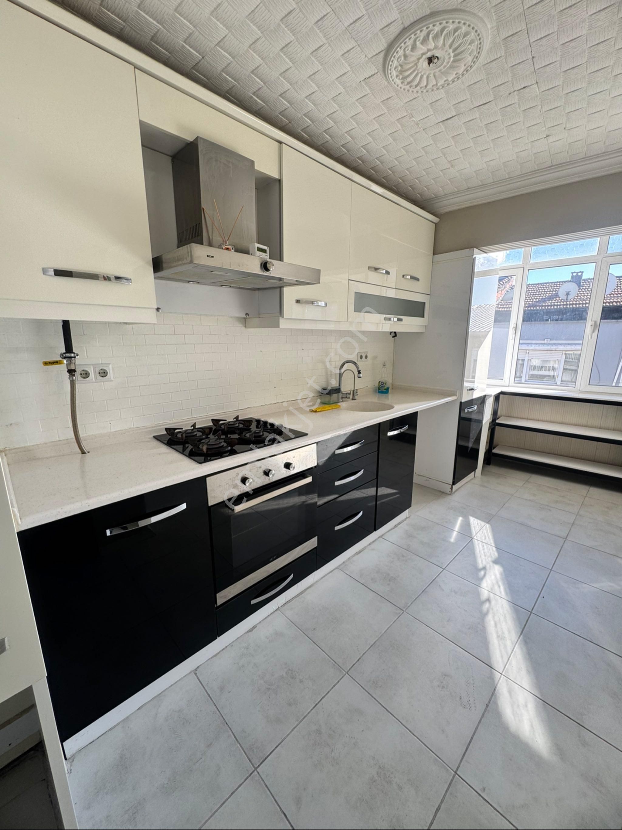 İzmirpark Avm , Cadde Ykn 2+1 Bakımlı Dgazlı 90m2 Satılık Daire - Görsel 3
