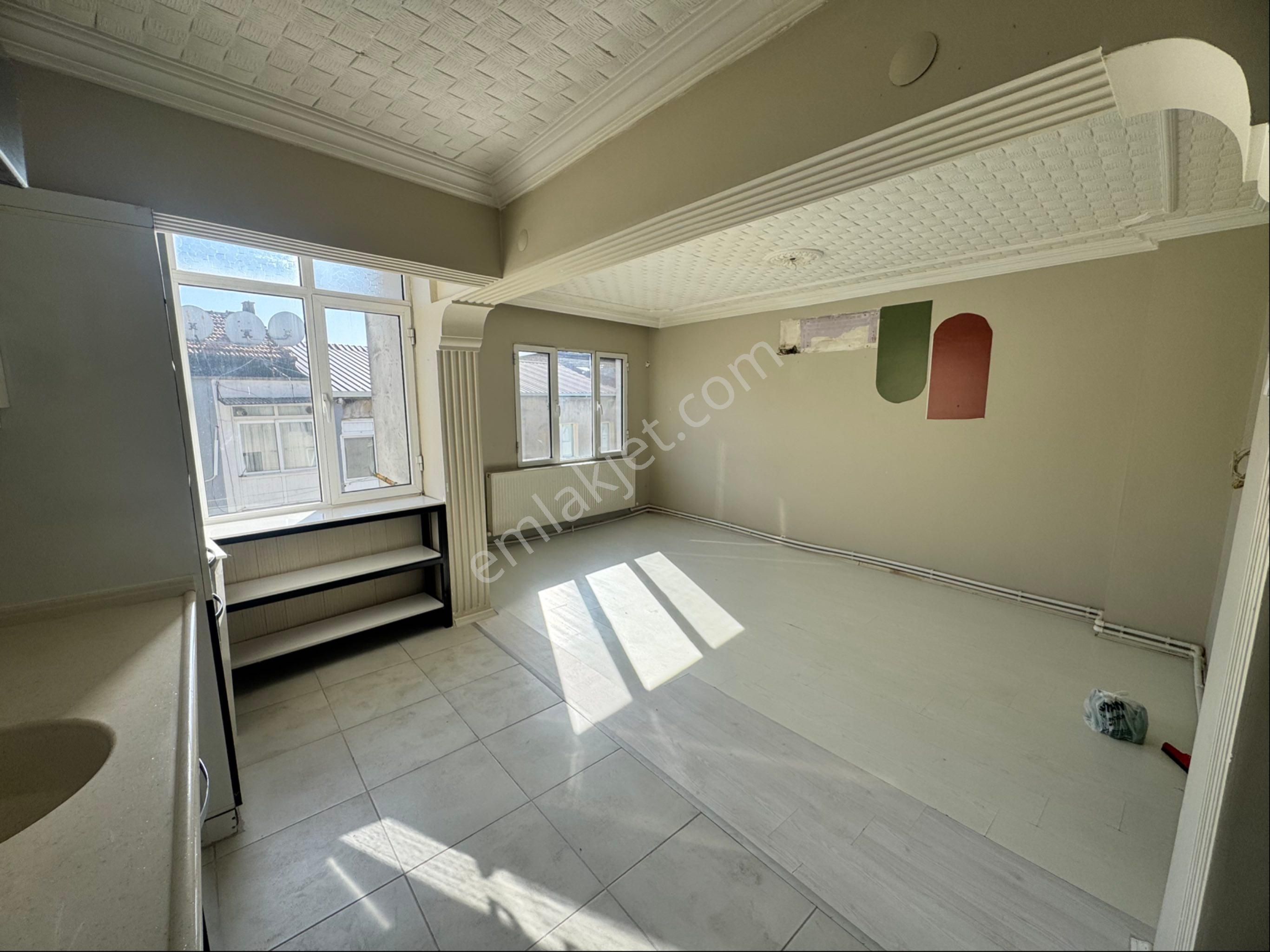 İzmirpark Avm , Cadde Ykn 2+1 Bakımlı Dgazlı 90m2 Satılık Daire - Görsel 5