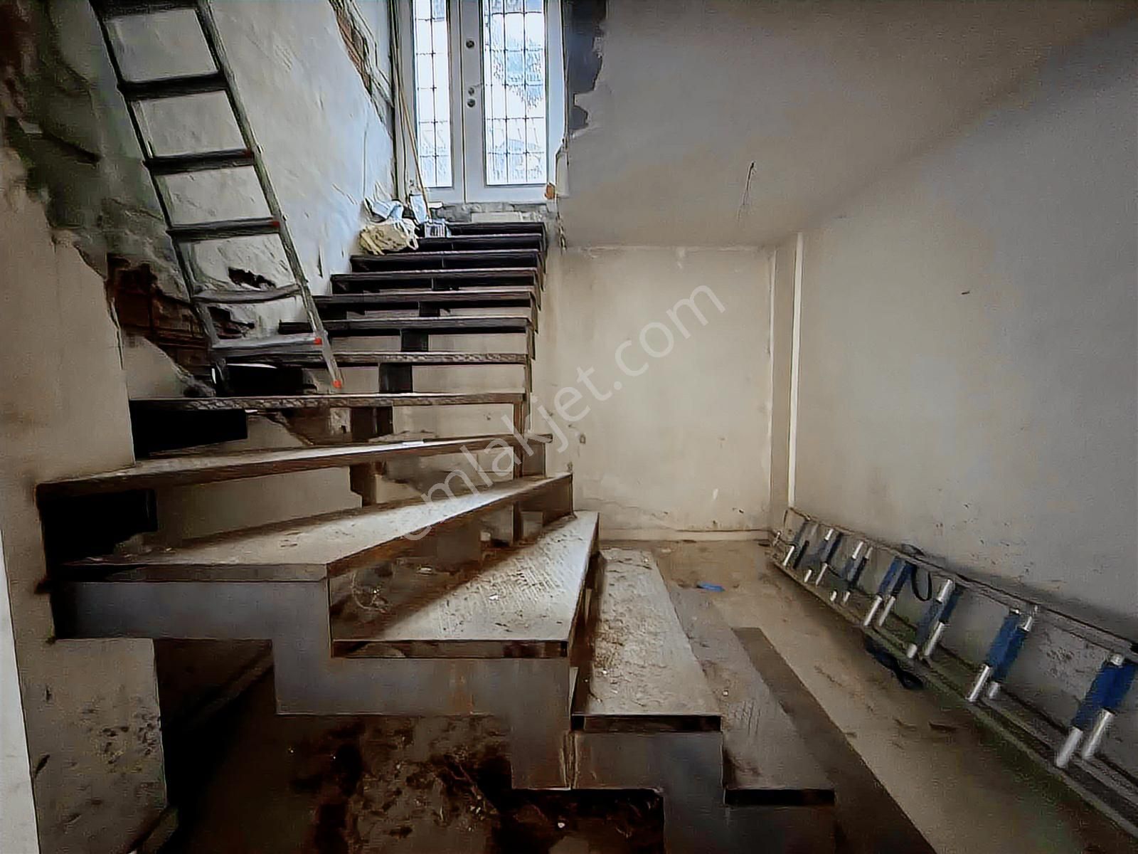 Şişli Trump Avm Arkası 350 M2 Kiralık Büro & Ofis Genç Bina'da - Görsel 8