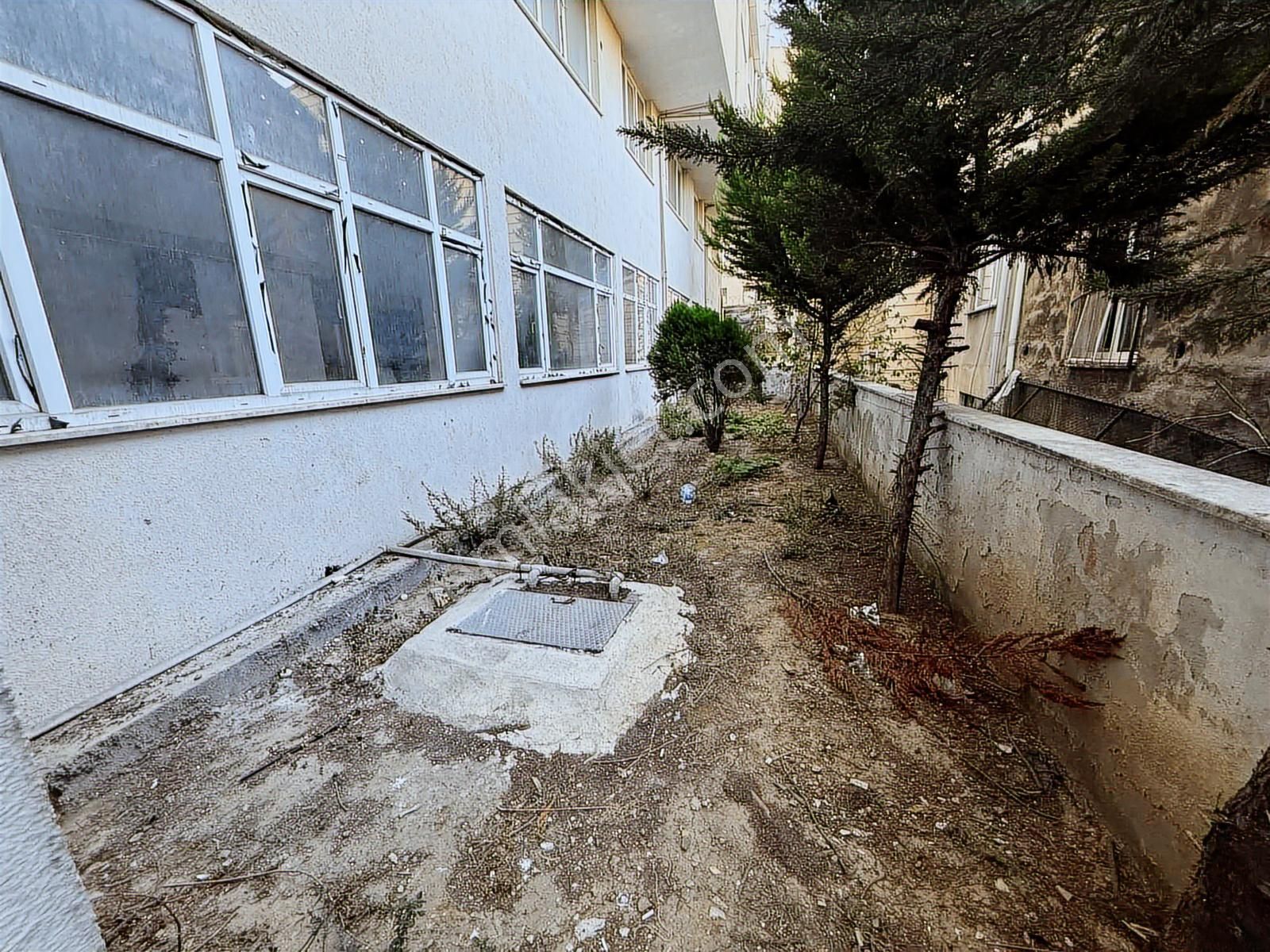 Şişli Trump Avm Arkası 350 M2 Kiralık Büro & Ofis Genç Bina'da - Görsel 2