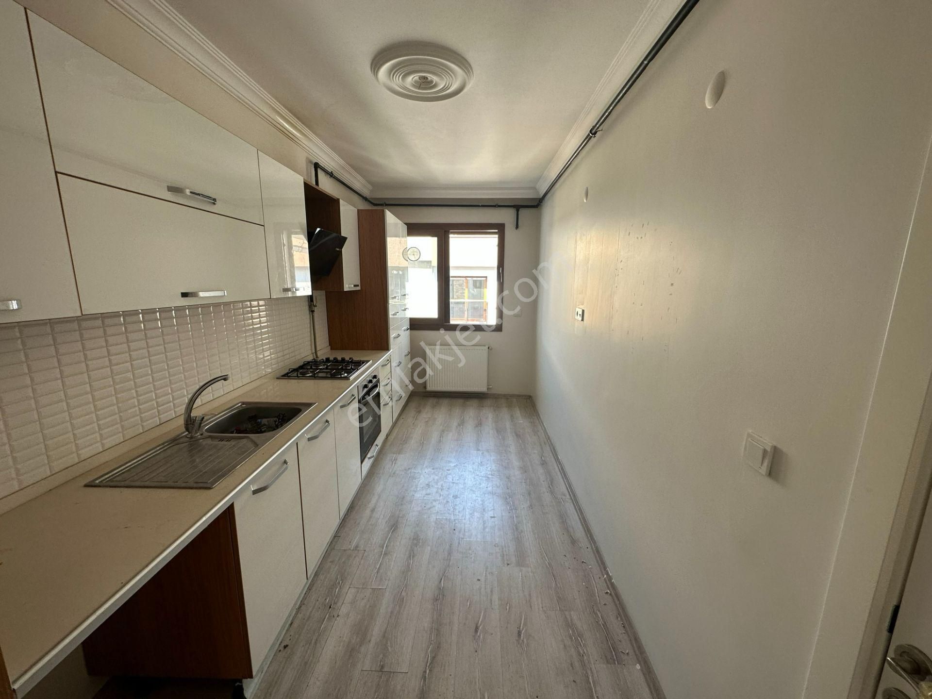 Şemikler'de Kiralık 3+1 Doğalgazlı Dubleks Daire - Görsel 7