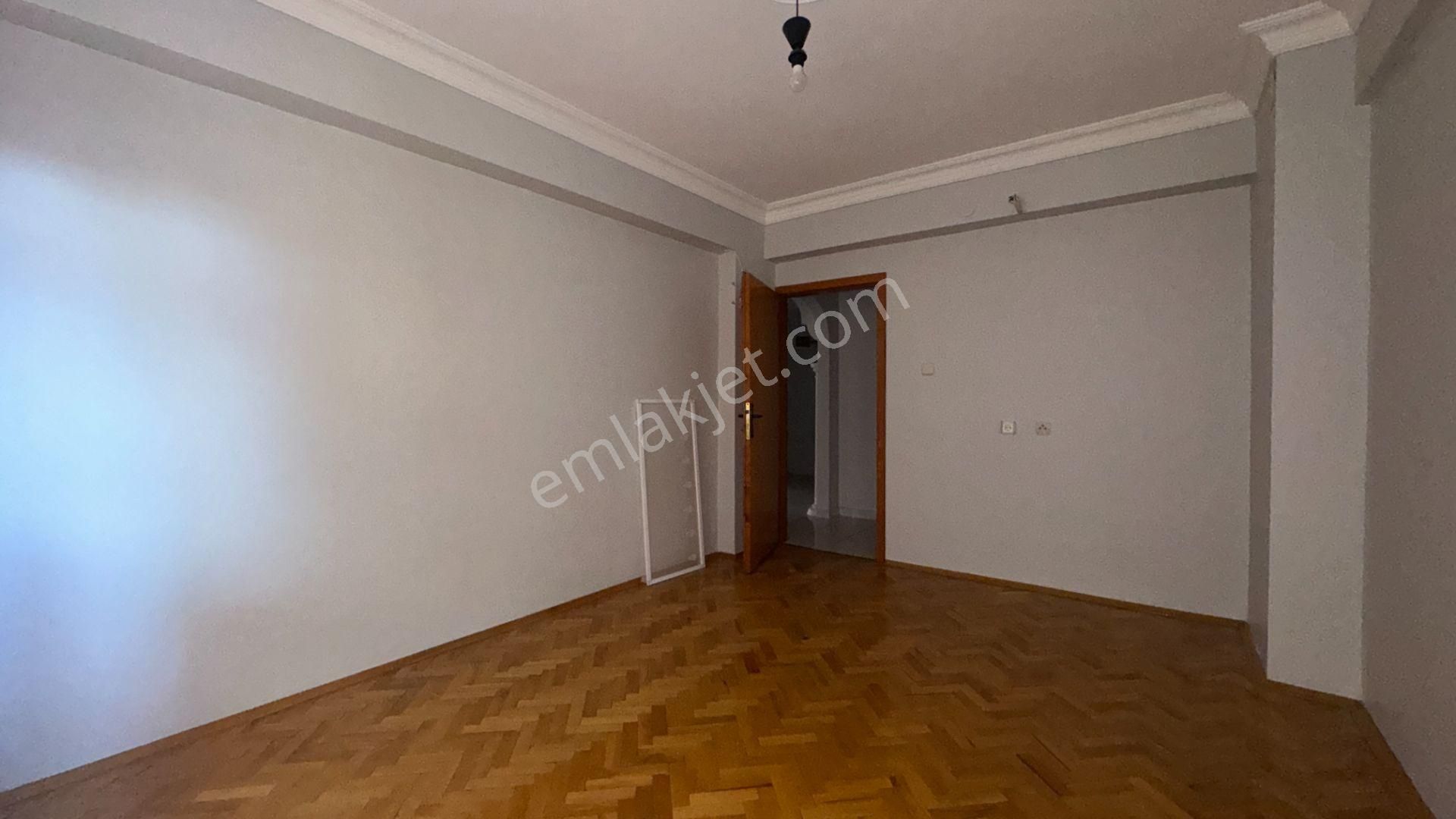 *gelendost Cd. 3+1,bağımsız,boyası Ve Mutfağı Sıfır Yapılı,kiler - Görsel 3