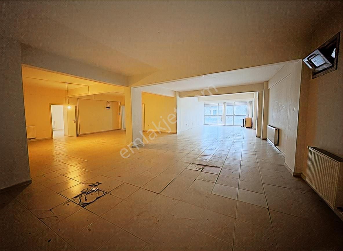 Kağıthane Okul Caddesi Üzerinde 2 Katlı 350 M² İş Yeri - Görsel 23
