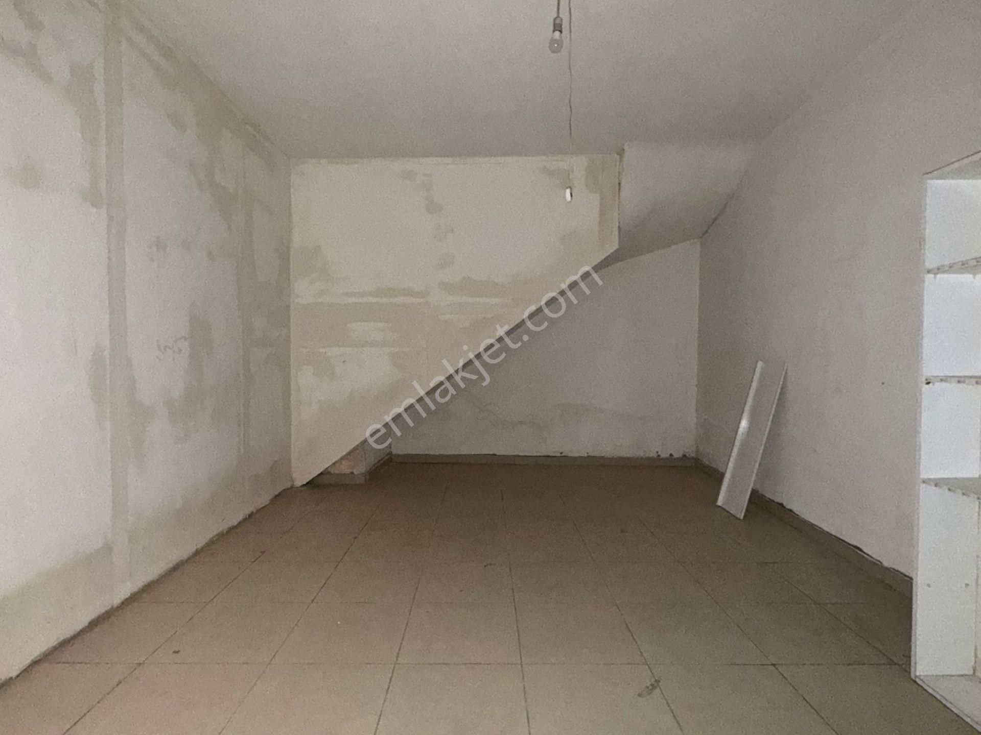 Güneşli Bağlar Mahallesi Kiralık Dükkan İş Yeri 200 M2 - Görsel 9