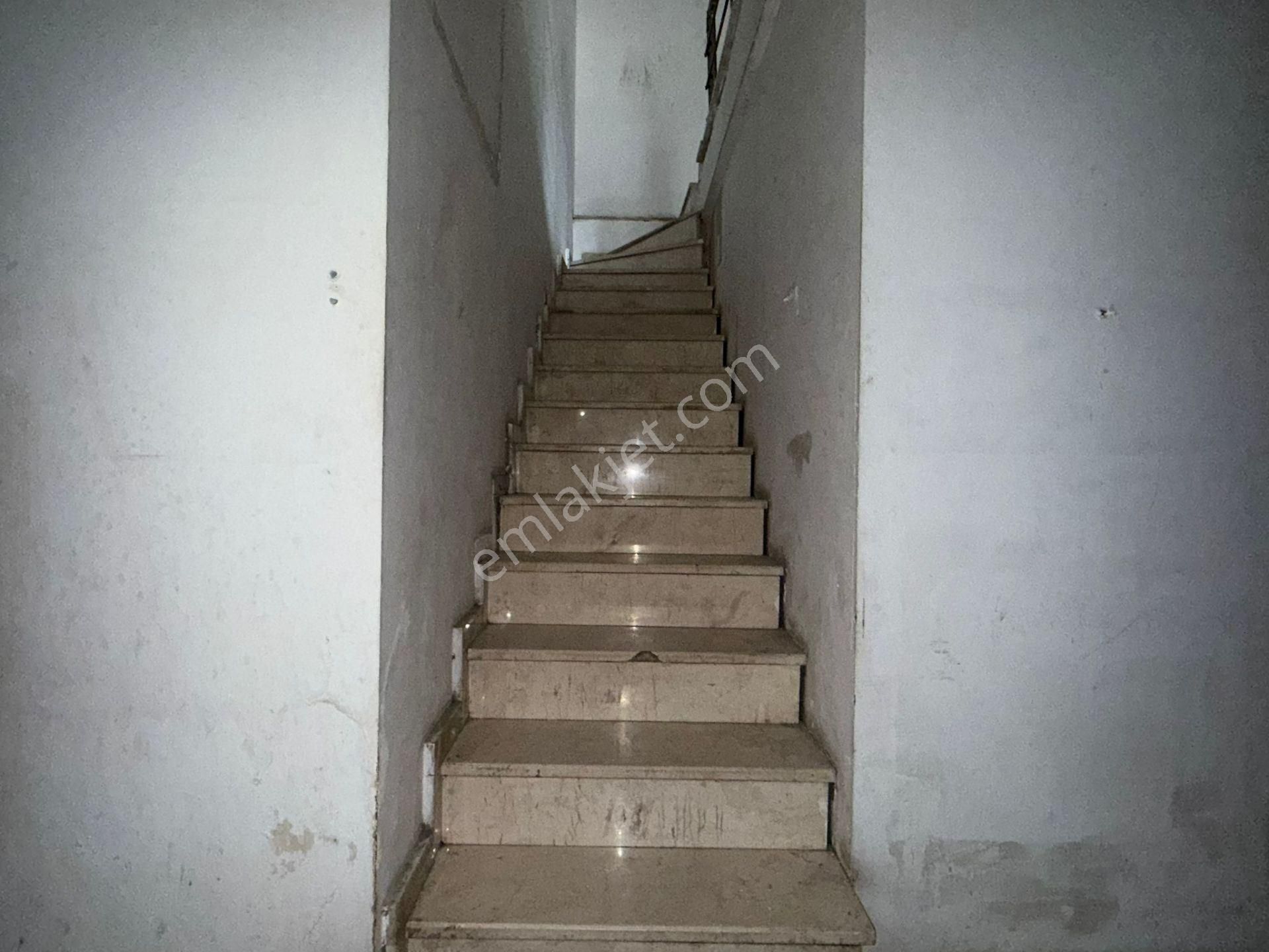 Güneşli Bağlar Mahallesi Kiralık Dükkan İş Yeri 200 M2 - Görsel 18