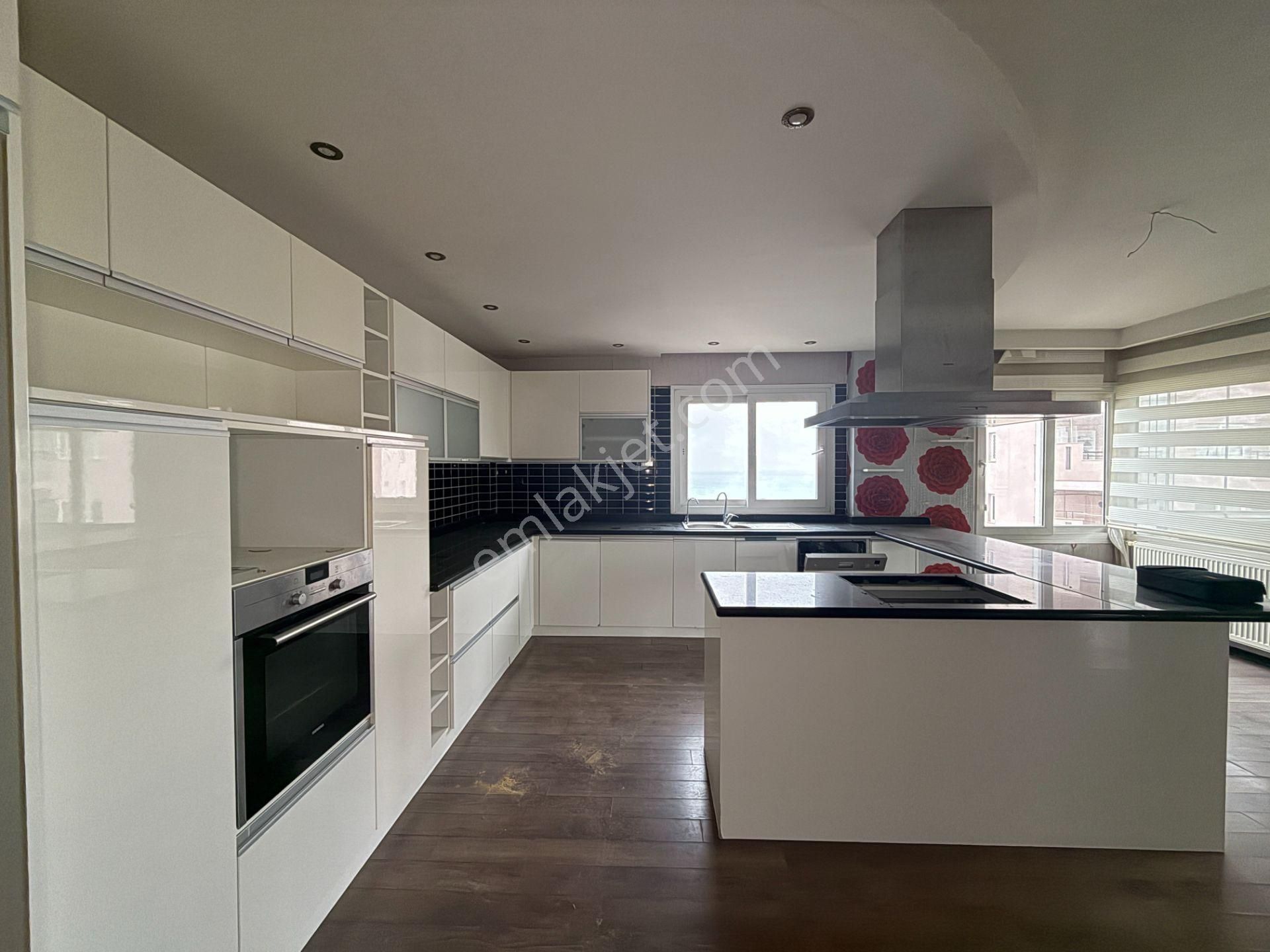 Thor'dan Kiralık Liparis 1 Sitesin'de Deniz Manzaralı 4+1 Daire - Görsel 12