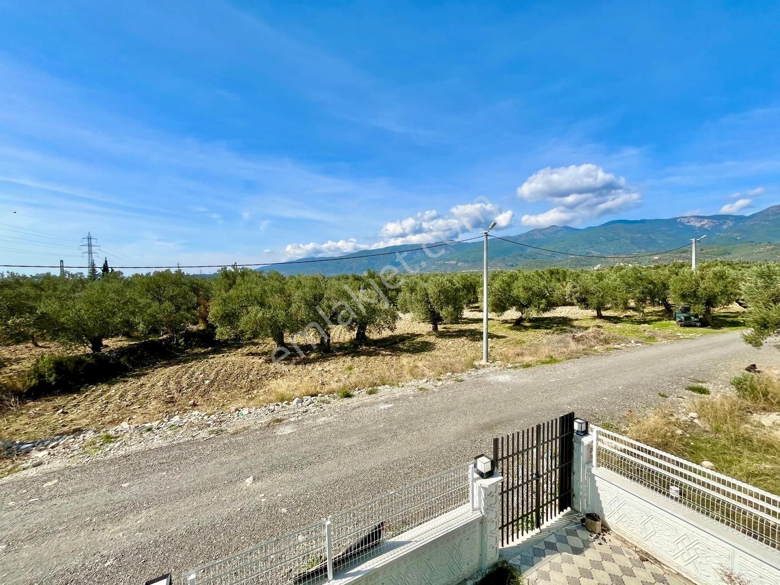 Gümüş'den Modern Çizgilerin Doğa İle Buluştuğu 4+1 Müstakil Ev - Görsel 32