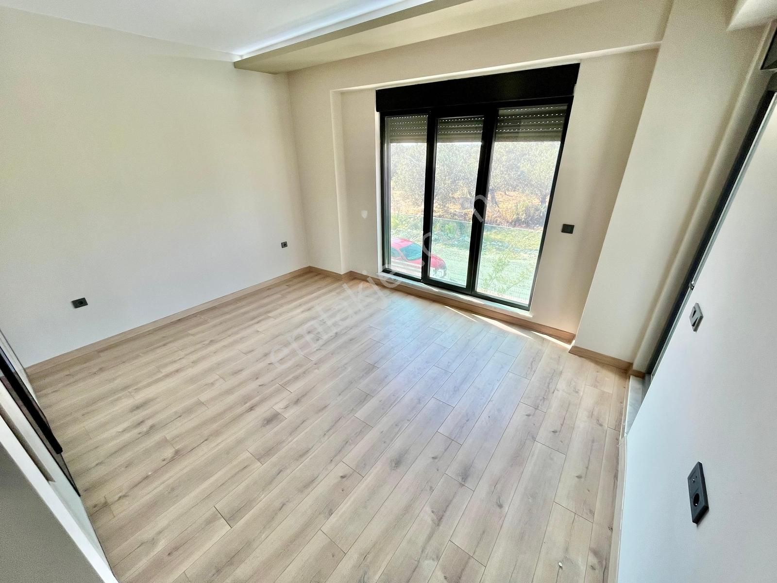 Gümüş'den Modern Çizgilerin Doğa İle Buluştuğu 4+1 Müstakil Ev - Görsel 20