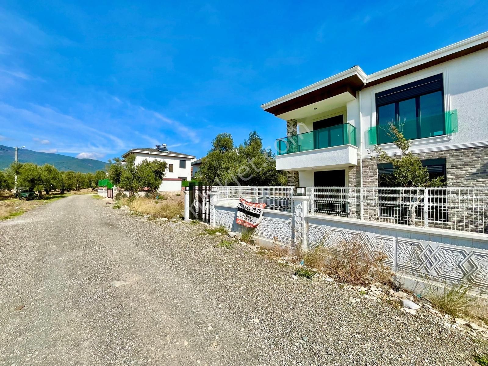 Gümüş'den Modern Çizgilerin Doğa İle Buluştuğu 4+1 Müstakil Ev - Görsel 7