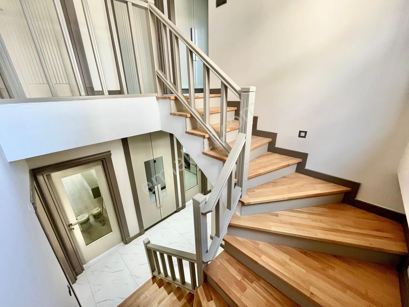 Gümüş'den Modern Çizgilerin Doğa İle Buluştuğu 4+1 Müstakil Ev - Görsel 19