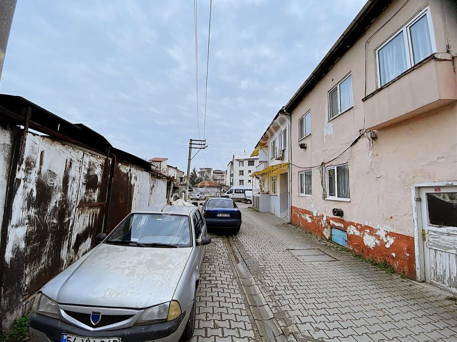 Ayhan Hepdiker Den Adapazarı Ankara Caddesi Yanında İki Katlı Ev - Görsel 20