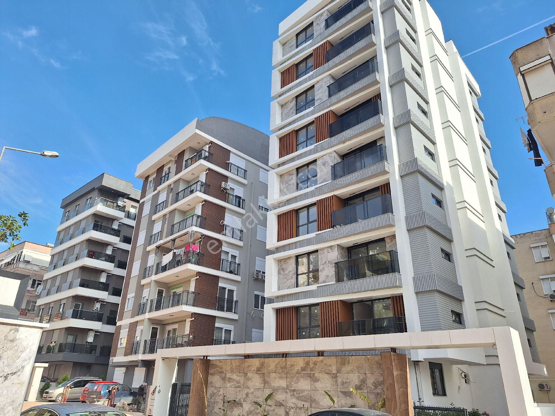 Antalya Muratpaşa Yıldız Mahallesinde Yeni Binada Yerden Isıtmalı Ara Katta Satılık 2+1 Daire