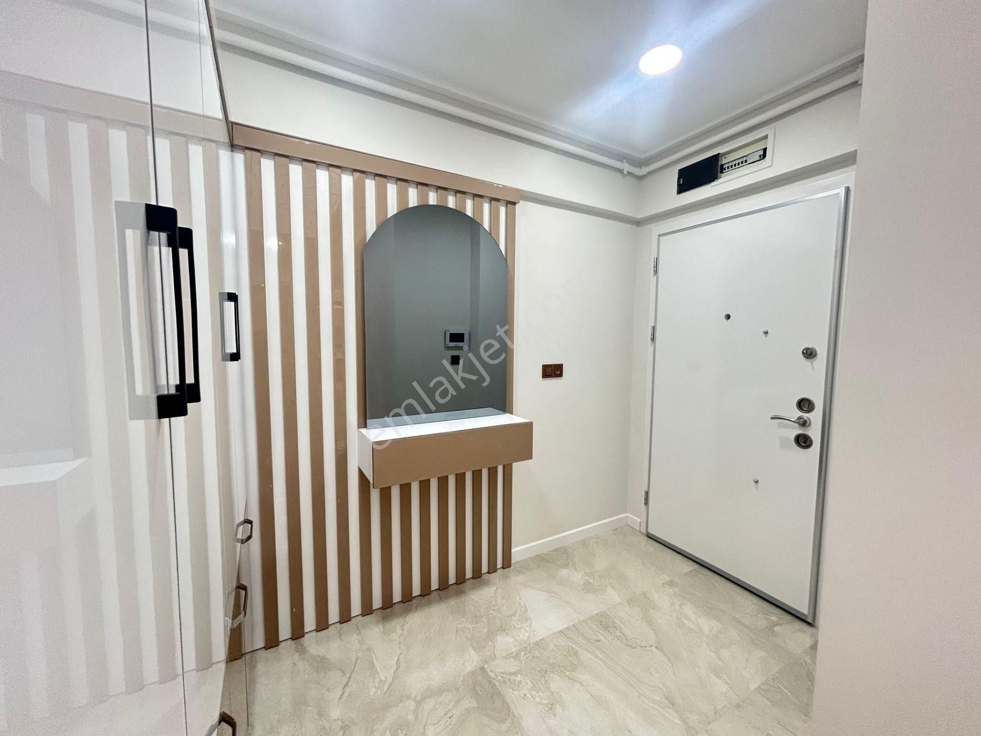 Taner'den Kabil Cad. Yanı 3+1 Arakat Ön Cephe Süper Lüks Çift Banyolu - Görsel 13