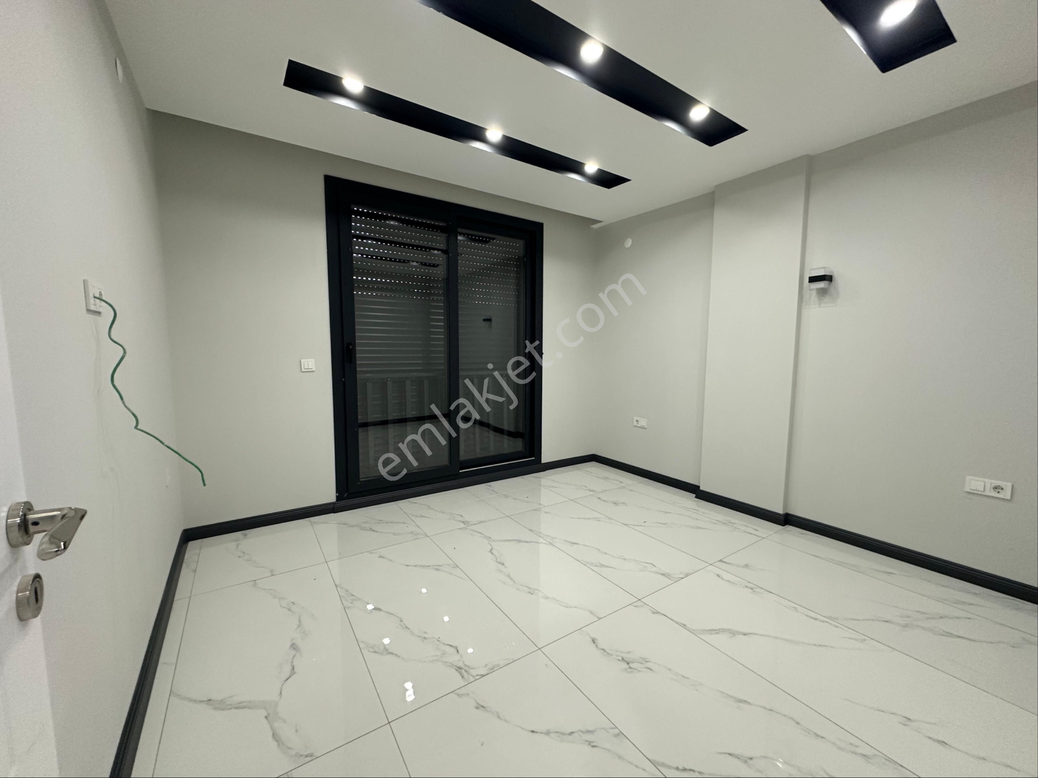 Didim Merkezde 3+1 Havuzlu Ön Cephe Sıfır Kelepir Villa - Görsel 21