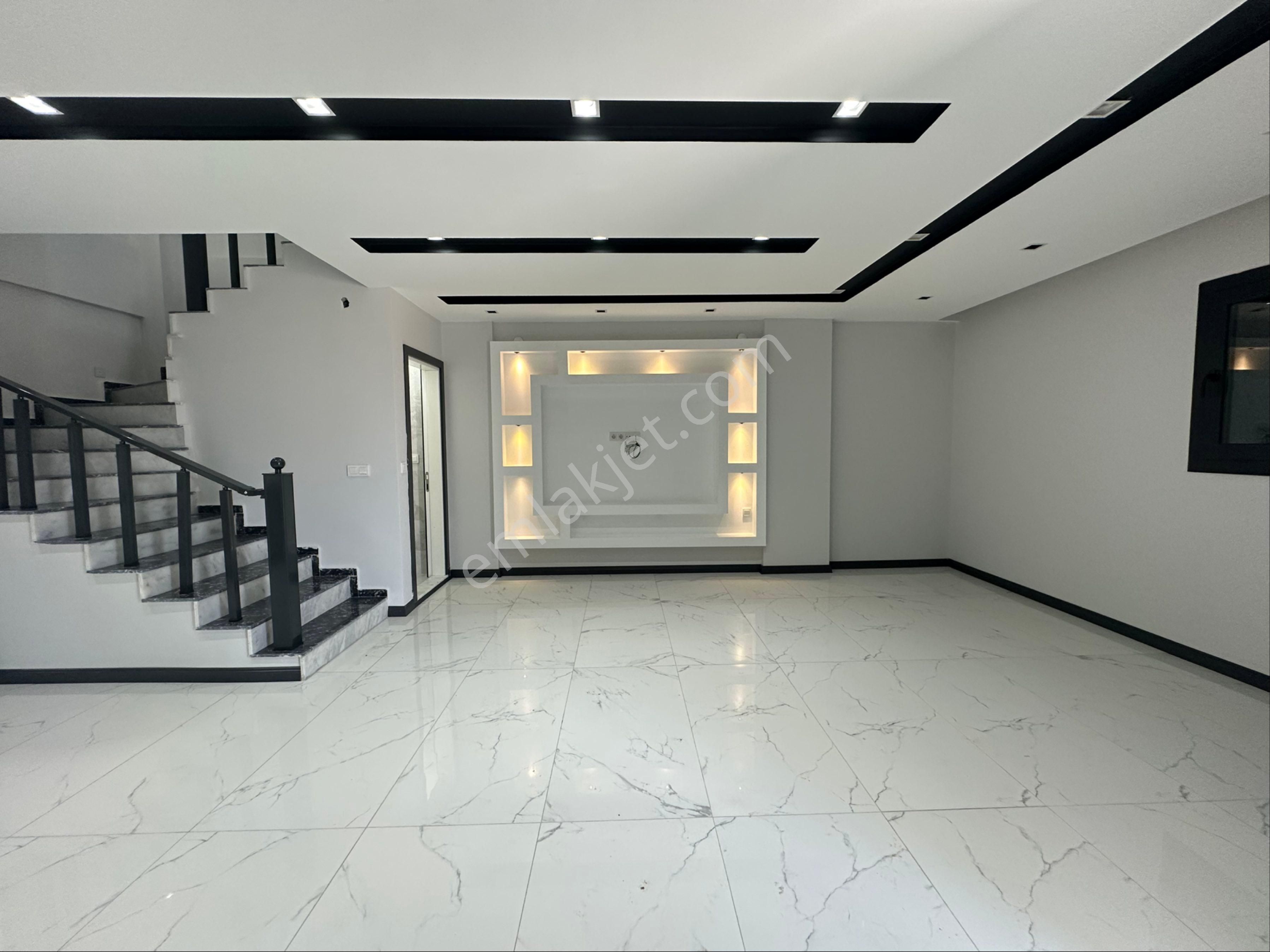 Didim Merkezde 3+1 Havuzlu Ön Cephe Sıfır Kelepir Villa - Görsel 8