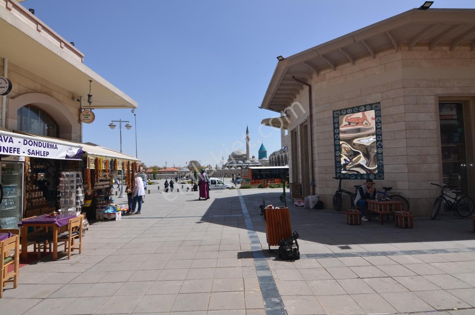 Talha Tozduman'dan Mevlana Türbesi Cepheli 15m2 Kiracılı Dükkan - Görsel 23