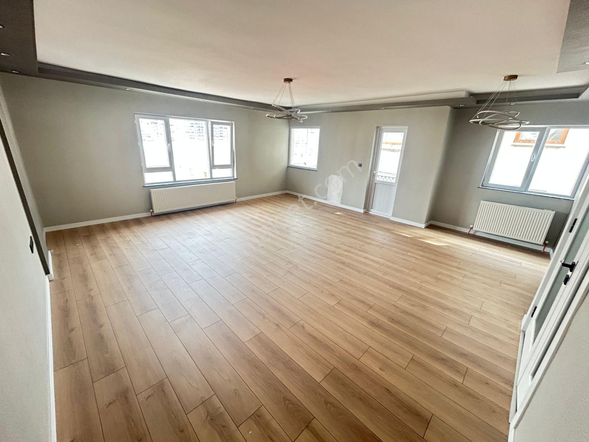 Taner'den Sinan Cad'de Yıldız Köprü Dibinde 4+1 Süper Lüks Kapalı Dubleks - Görsel 4