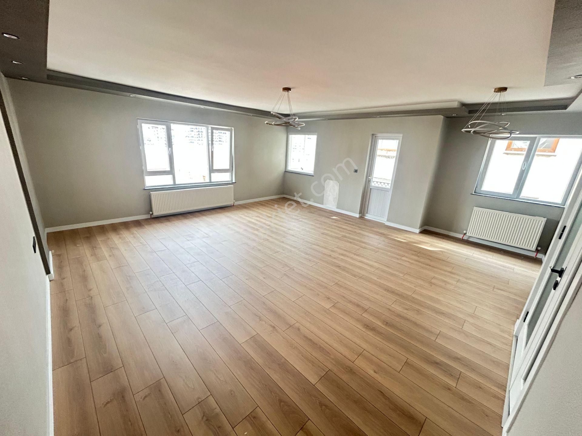 Taner'den Sinan Cad'de Yıldız Köprü Dibinde 4+1 Süper Lüks Kapalı Dubleks - Görsel 19