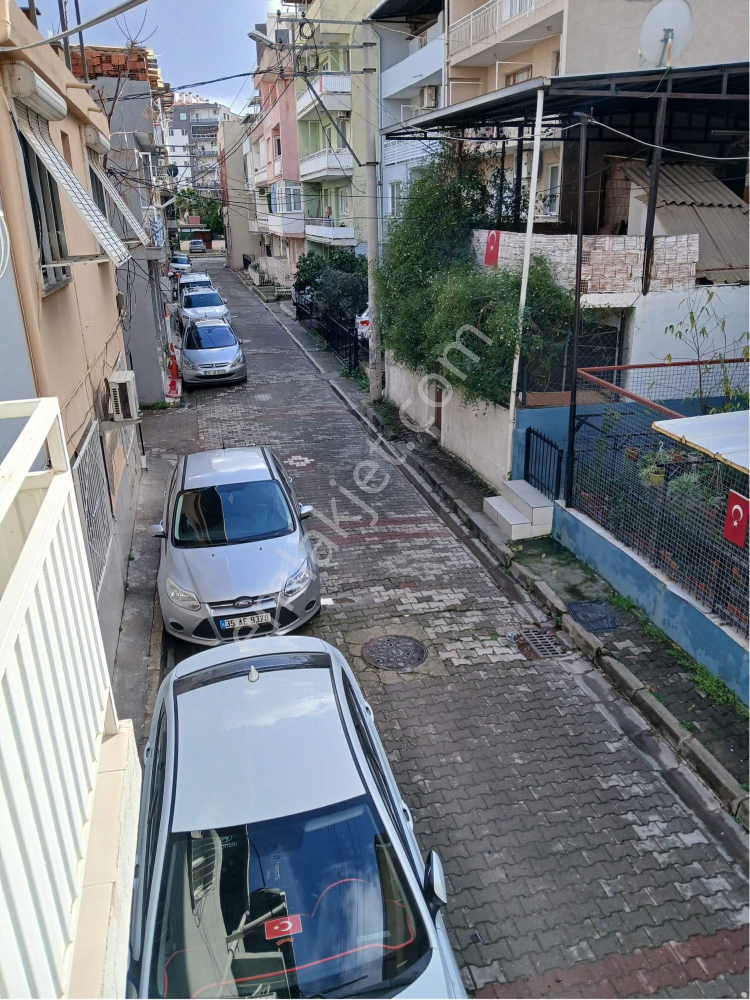 Bayraklı Tepekule Mah Merkezi Konum 2+1 Daire - Görsel 12