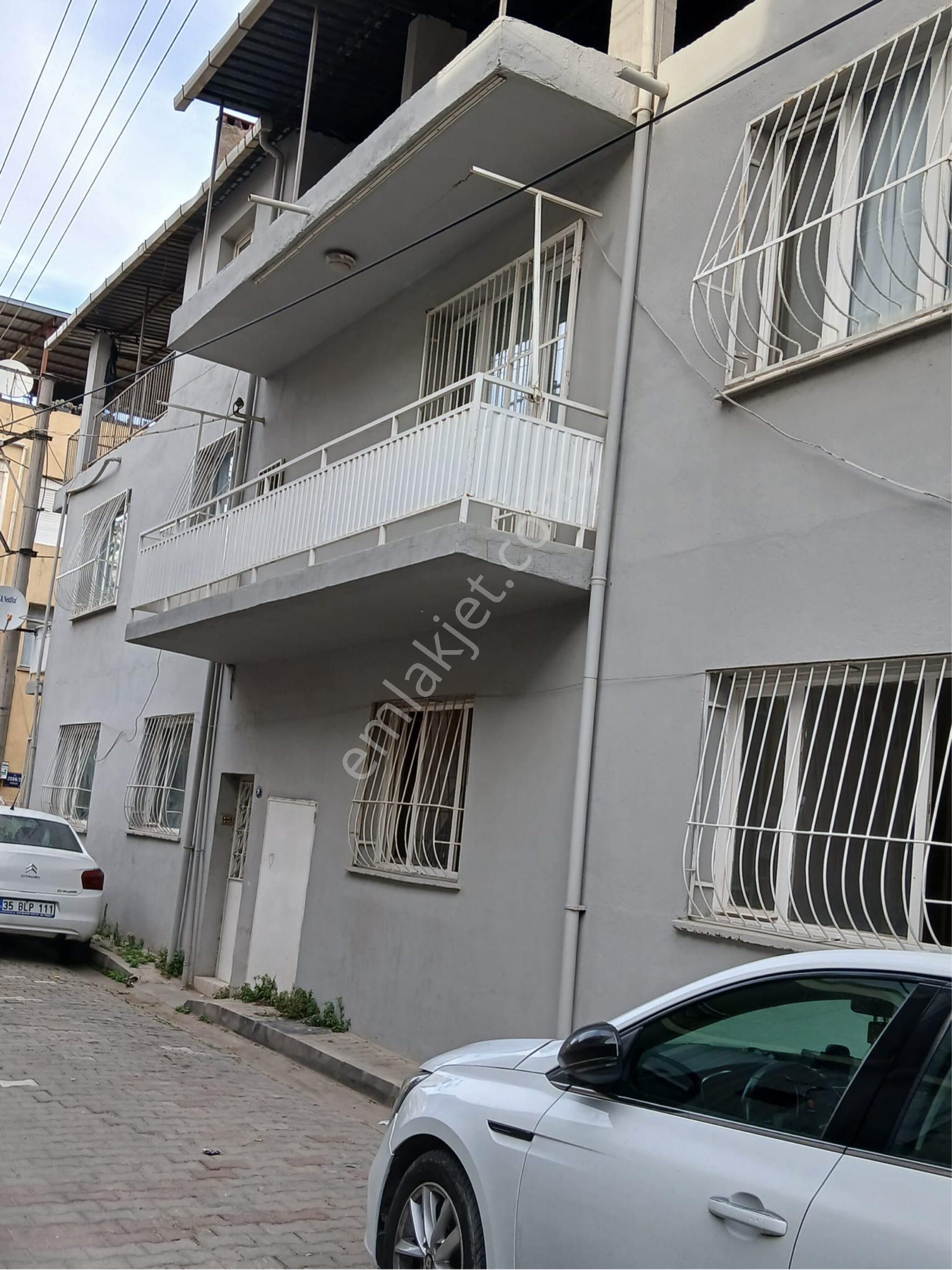 Bayraklı Tepekule Mah Merkezi Konum 2+1 Daire - Görsel 10