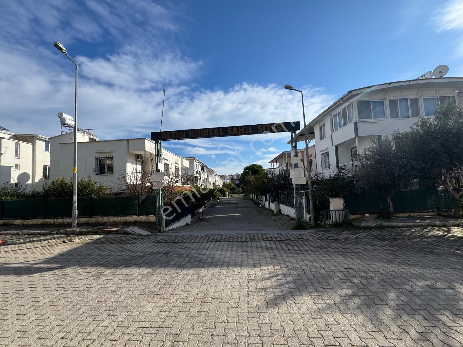 Didimde Altınkum Plajına 850m Mesafede Altınkumsal Sitesinde 3+1 Bahçeli Teraslı Villamız Satışda - Görsel 2