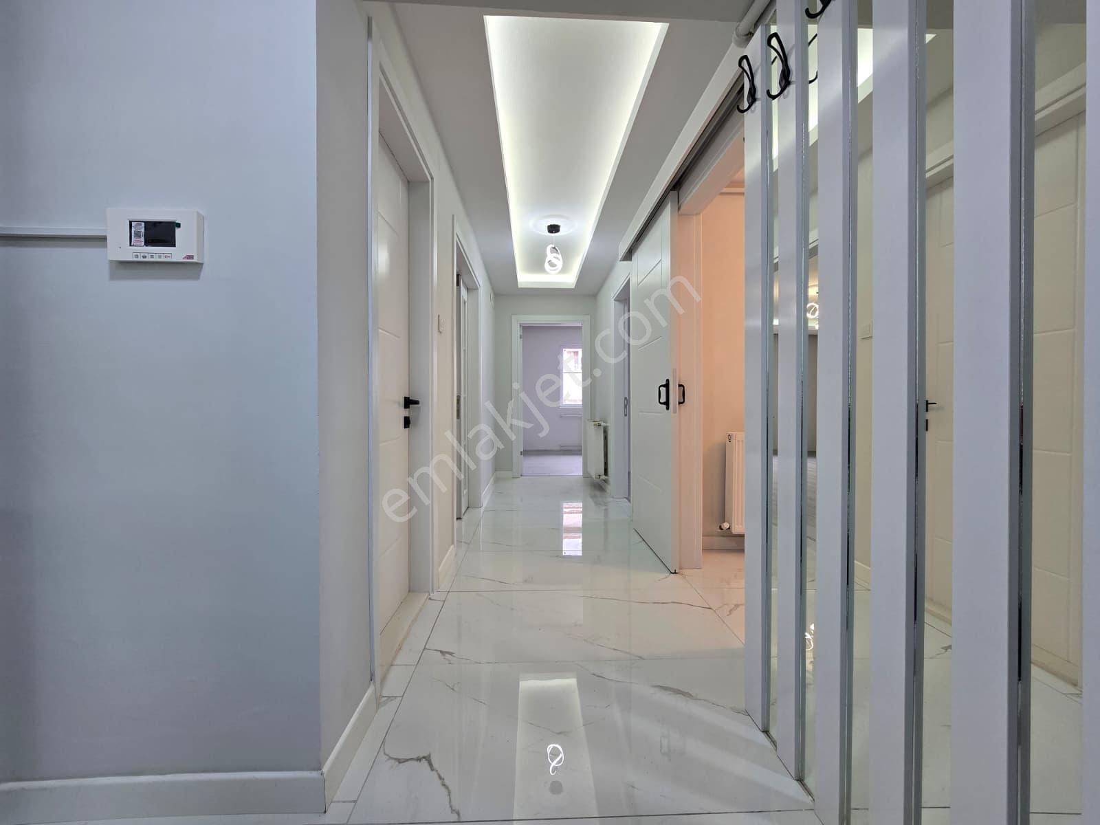 Elvan Mah Satılık 3+1 Full Yapılı Cadde Yanı Masrafsız Daire - Görsel 14