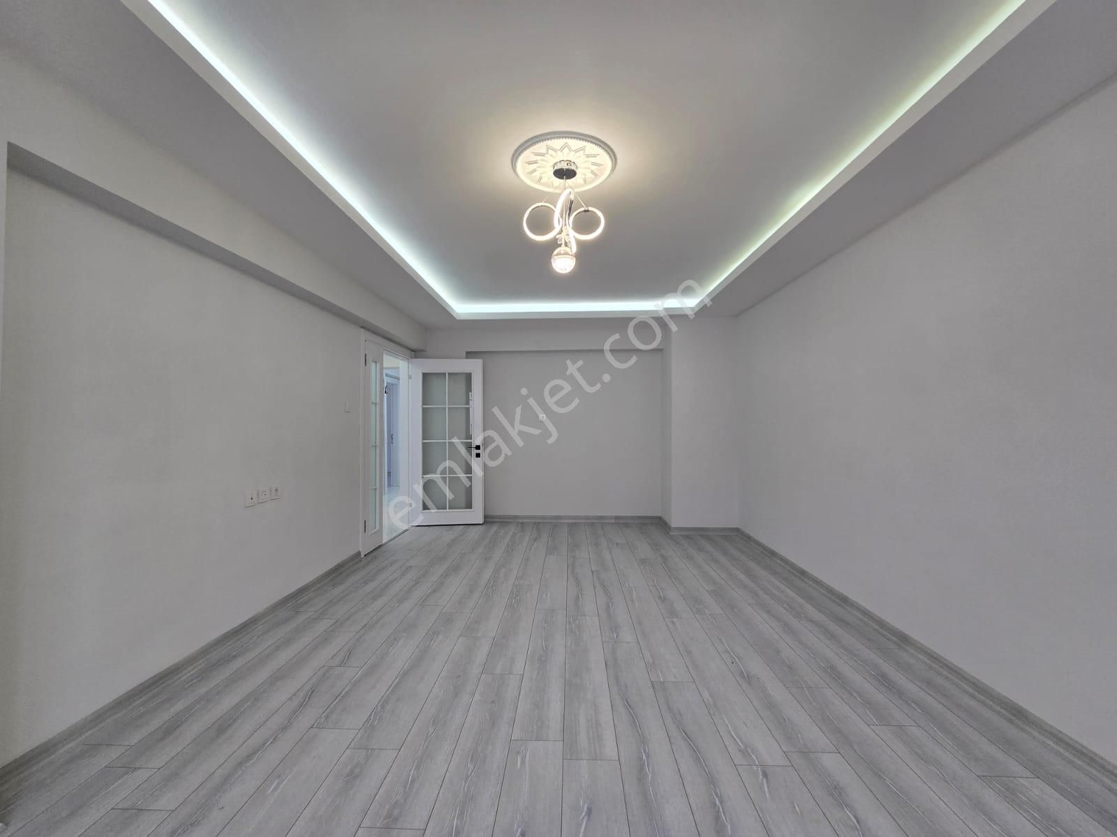 Elvan Mah Satılık 3+1 Full Yapılı Cadde Yanı Masrafsız Daire - Görsel 11