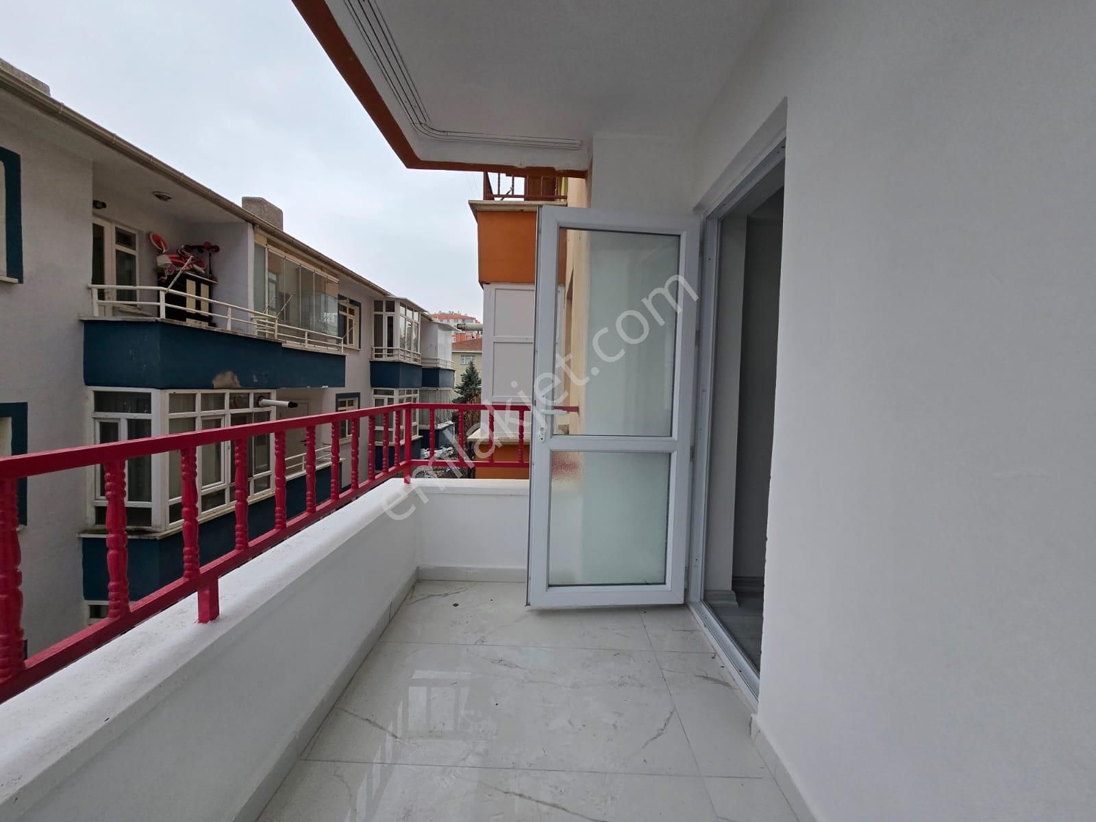 Elvan Mah Satılık 3+1 Full Yapılı Cadde Yanı Masrafsız Daire - Görsel 19