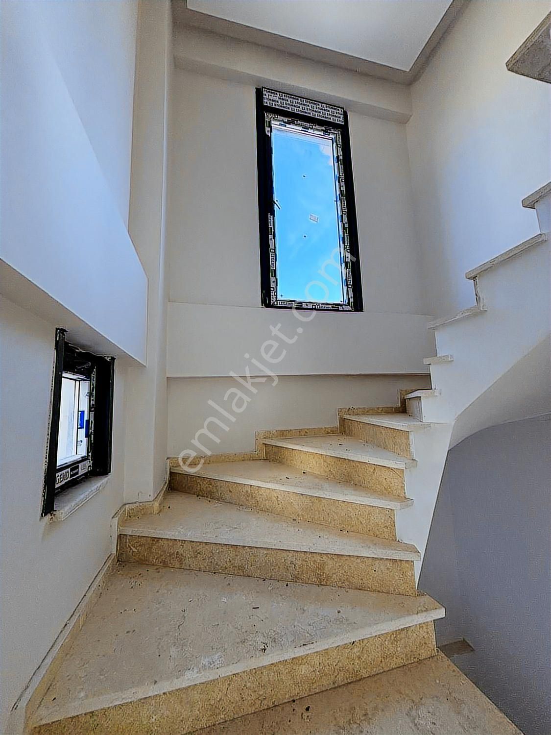 Selimpaşa Sarraf Villalarında 8+1 Bahçeli Trıplex Villa - Görsel 6