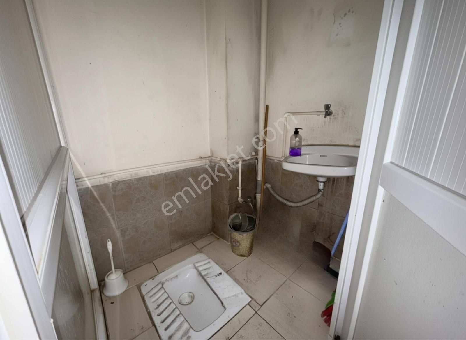 Gaziosmanpaşa Merkez Mahallesi'nde Cadde Üzeri Kiralık Dükkan - Görsel 5