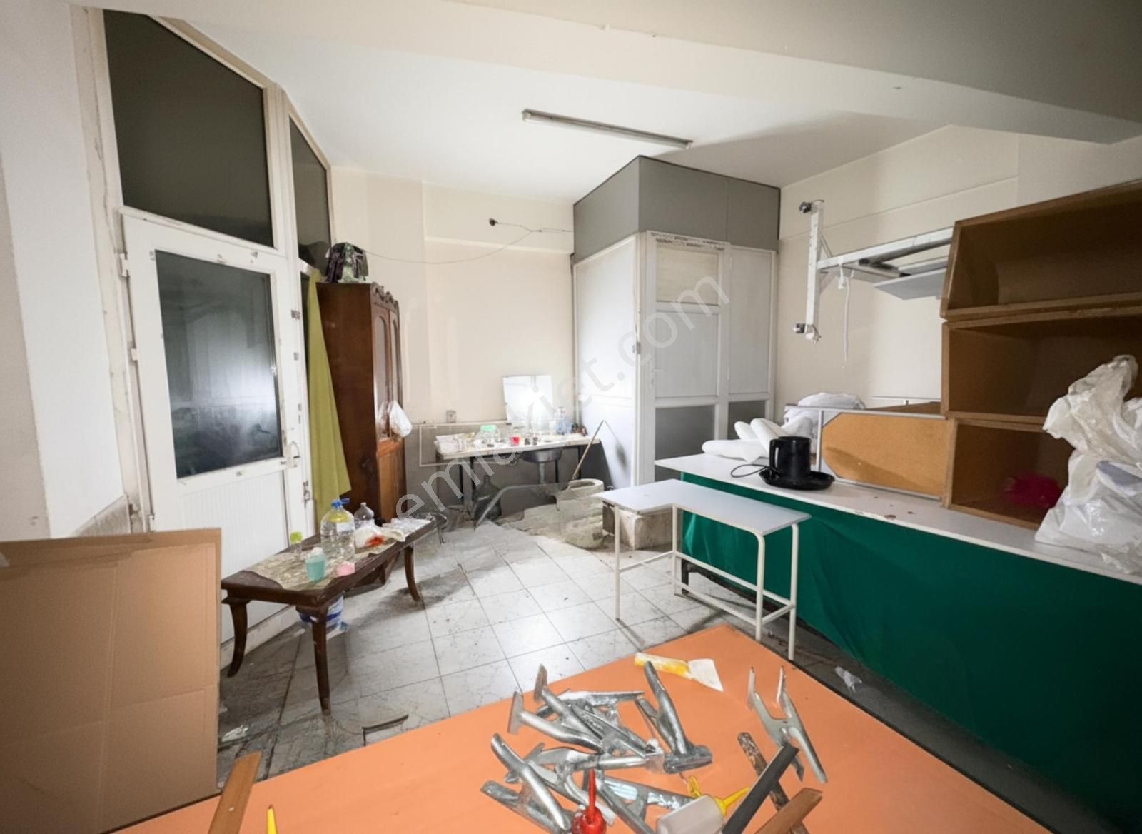 Gaziosmanpaşa Merkez Mahallesi'nde Cadde Üzeri Kiralık Dükkan - Görsel 7