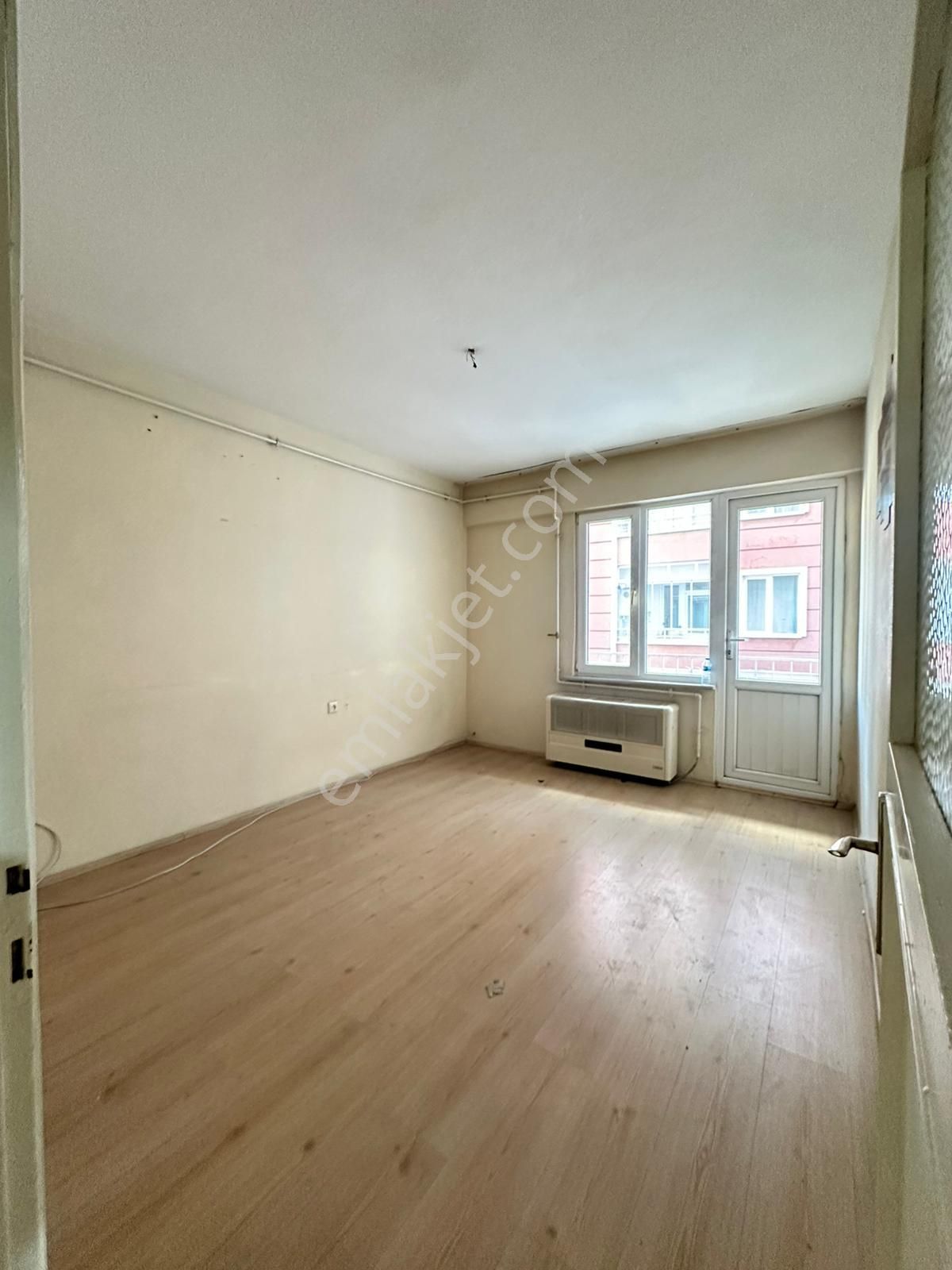 Reşadiye Mahallesinde 2+1 Asansörlü Fırsat Daire