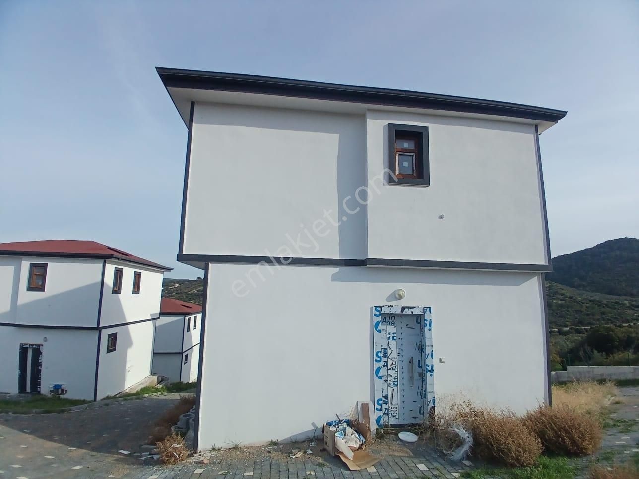 Eu Gayrimenkul'den Çanakkale Babakale'de Deniz Manzaralı Sıfır - Görsel 2