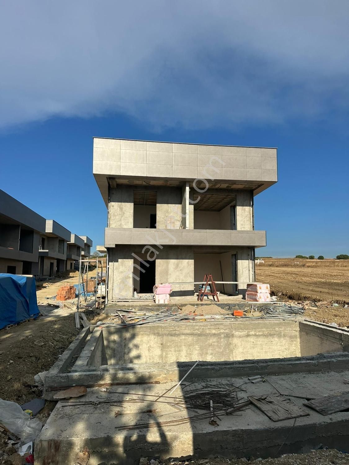 454 M² Özel Tasarımlı, Teraslı, Müstakil Havuzlu 5+1 Villa - Görsel 3