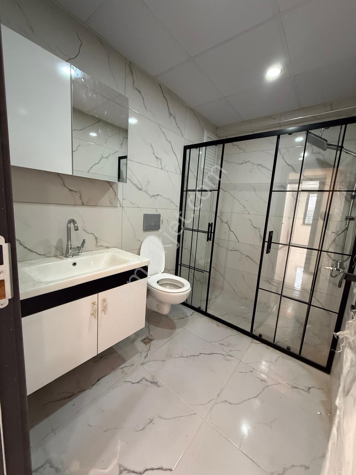 Ergünler İnşaattan Merkezde Büyük M2'li Süper 2+1 Kiralık Daire - Görsel 11