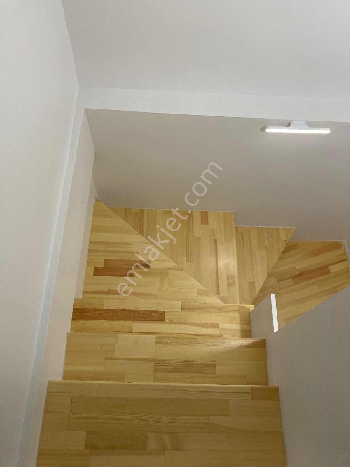 Maltepe Zümrütevlerde Çift Girişli 3+1 Bahçe Dubleksi - Görsel 29