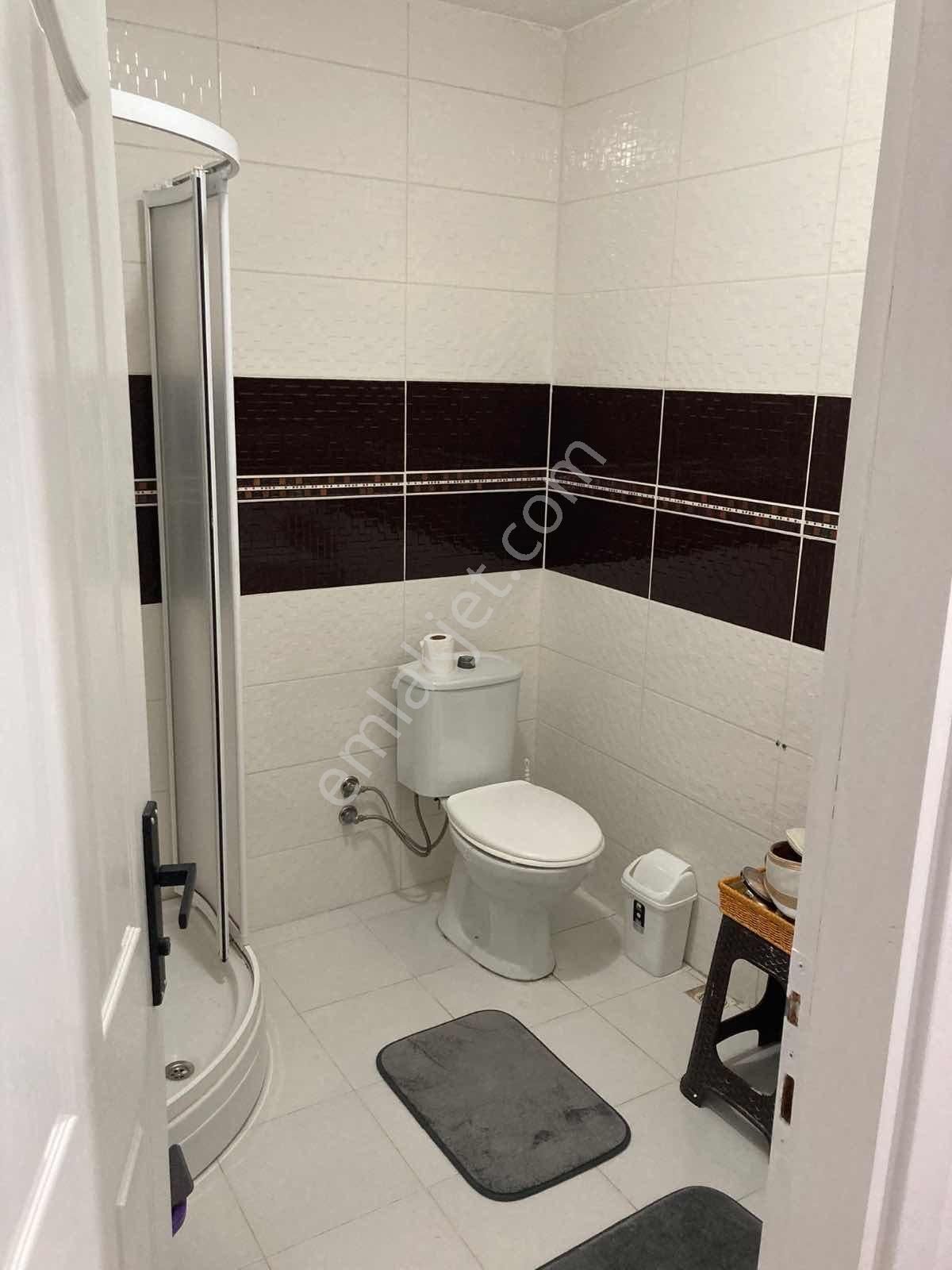 Maltepe Zümrütevlerde Çift Girişli 3+1 Bahçe Dubleksi - Görsel 11