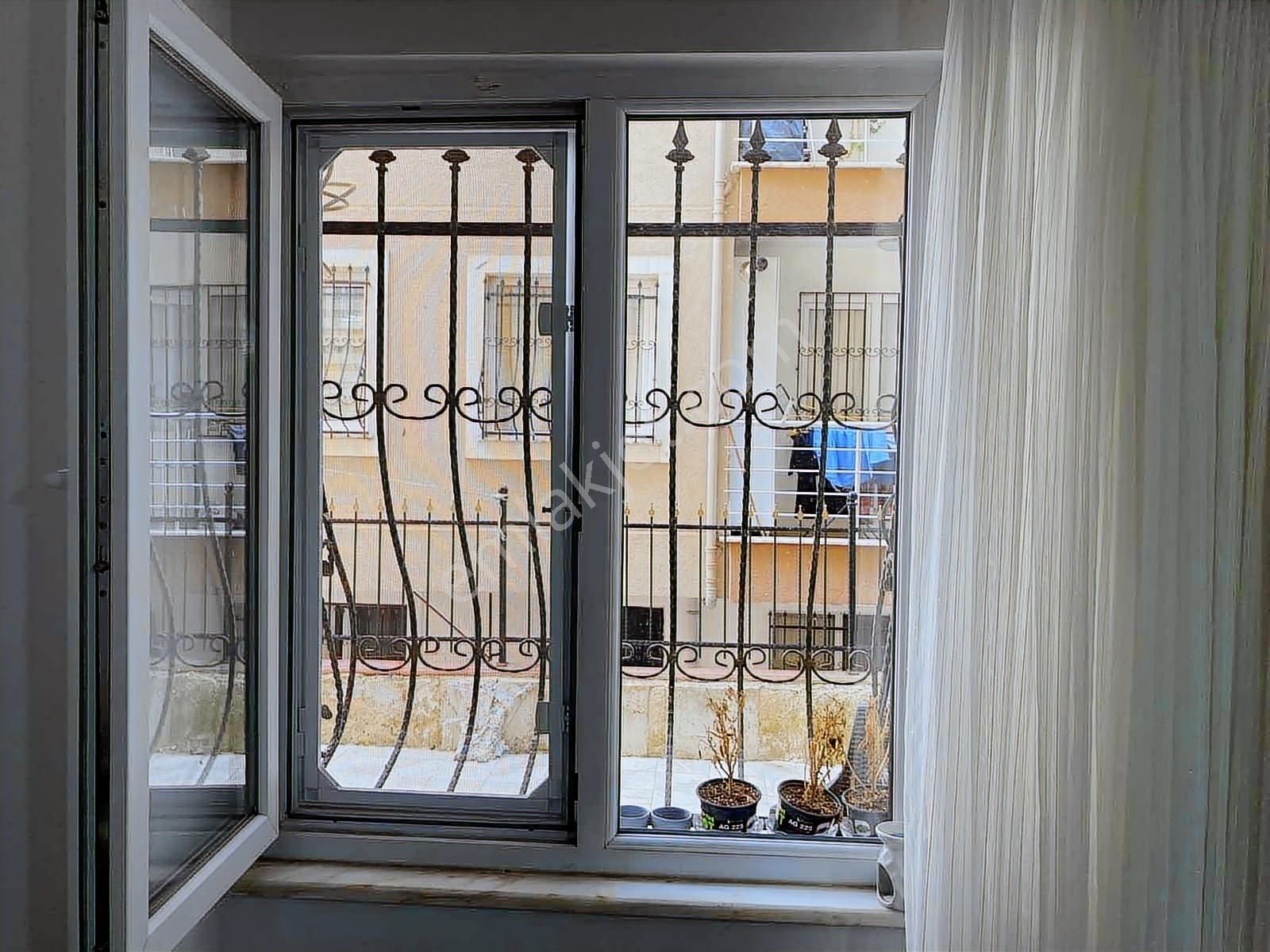 Maltepe Zümrütevlerde Çift Girişli 3+1 Bahçe Dubleksi - Görsel 12