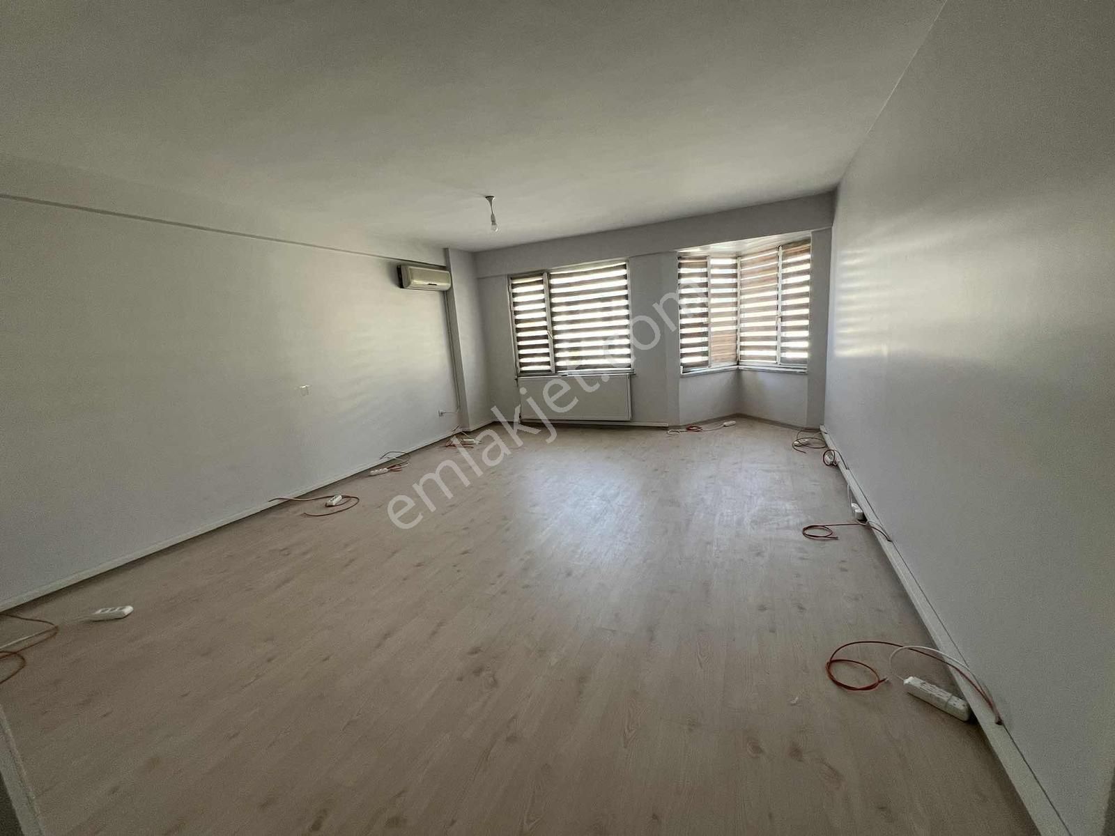 Şişli Mecidiyeköy Tam Merkez'de Satılık 3+1 Asansörlü Metro 2 Dk - Görsel 17