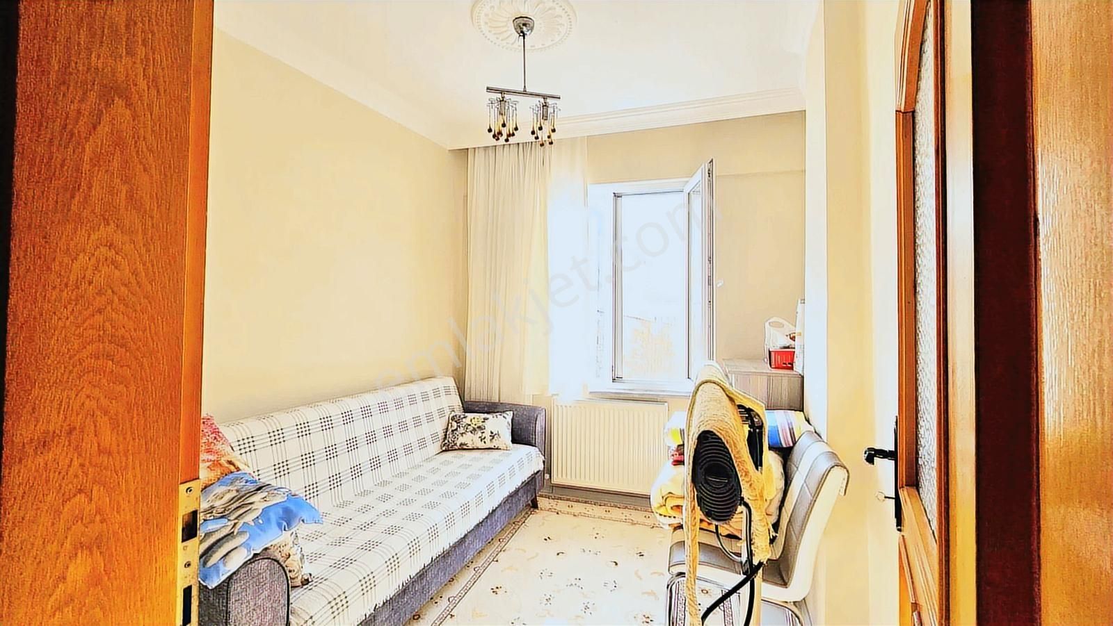 Gazi Cemevine Yakın, Ara Kat, Çift Balkonlu 2+1 Daire - Görsel 10