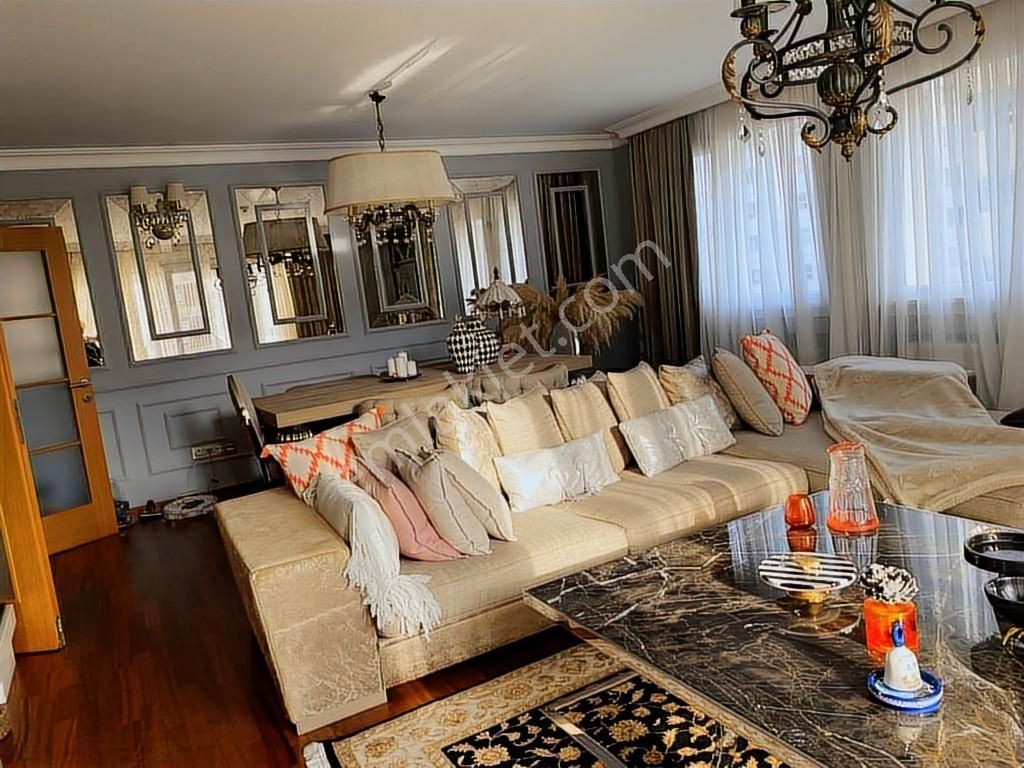 Şişli Middleist Sitesi Satılık Daire 150 M2 3+1 Otopark Havuzlu - Görsel 11