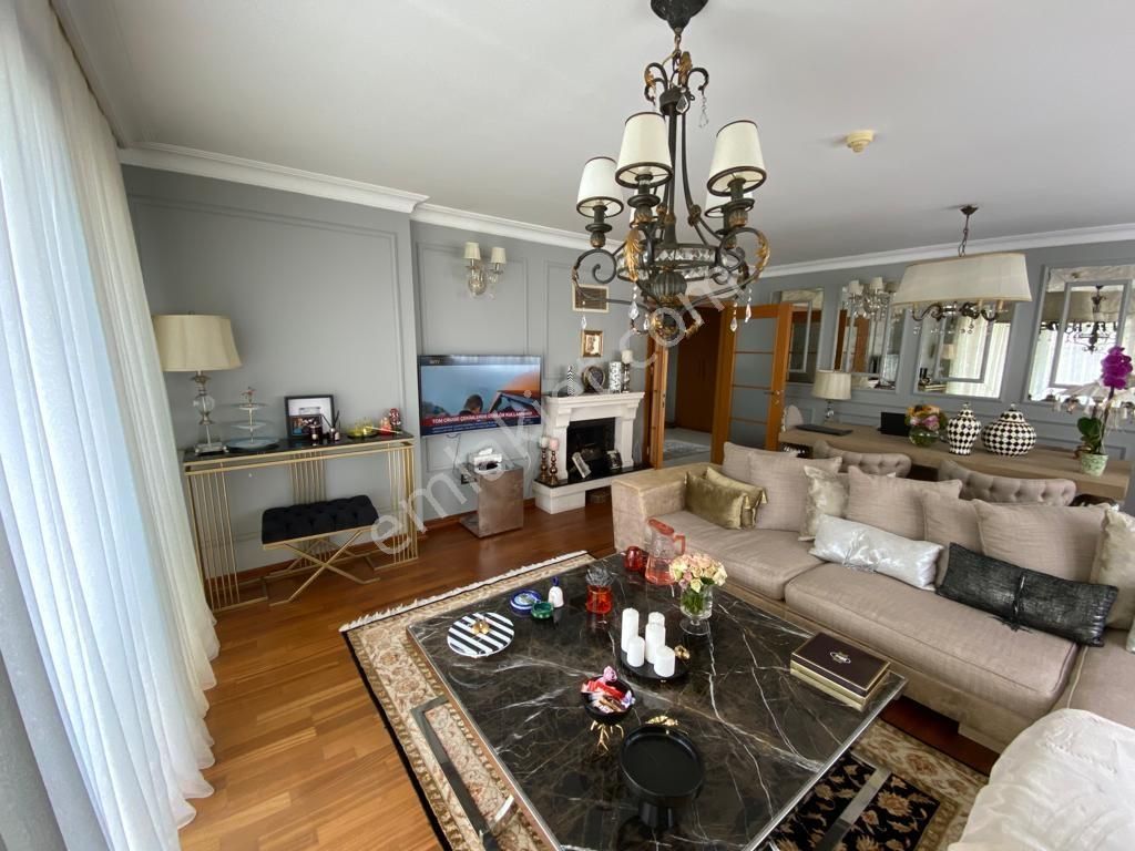 Şişli Middleist Sitesi Satılık Daire 150 M2 3+1 Otopark Havuzlu - Görsel 10