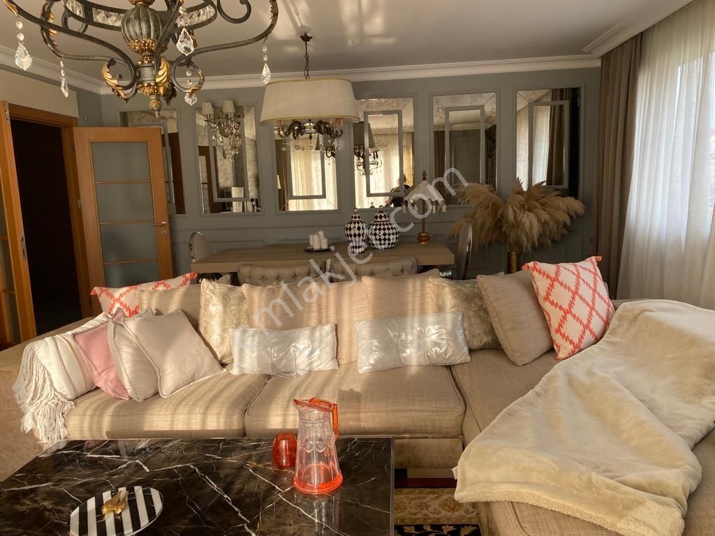 Şişli Middleist Sitesi Satılık Daire 150 M2 3+1 Otopark Havuzlu - Görsel 5