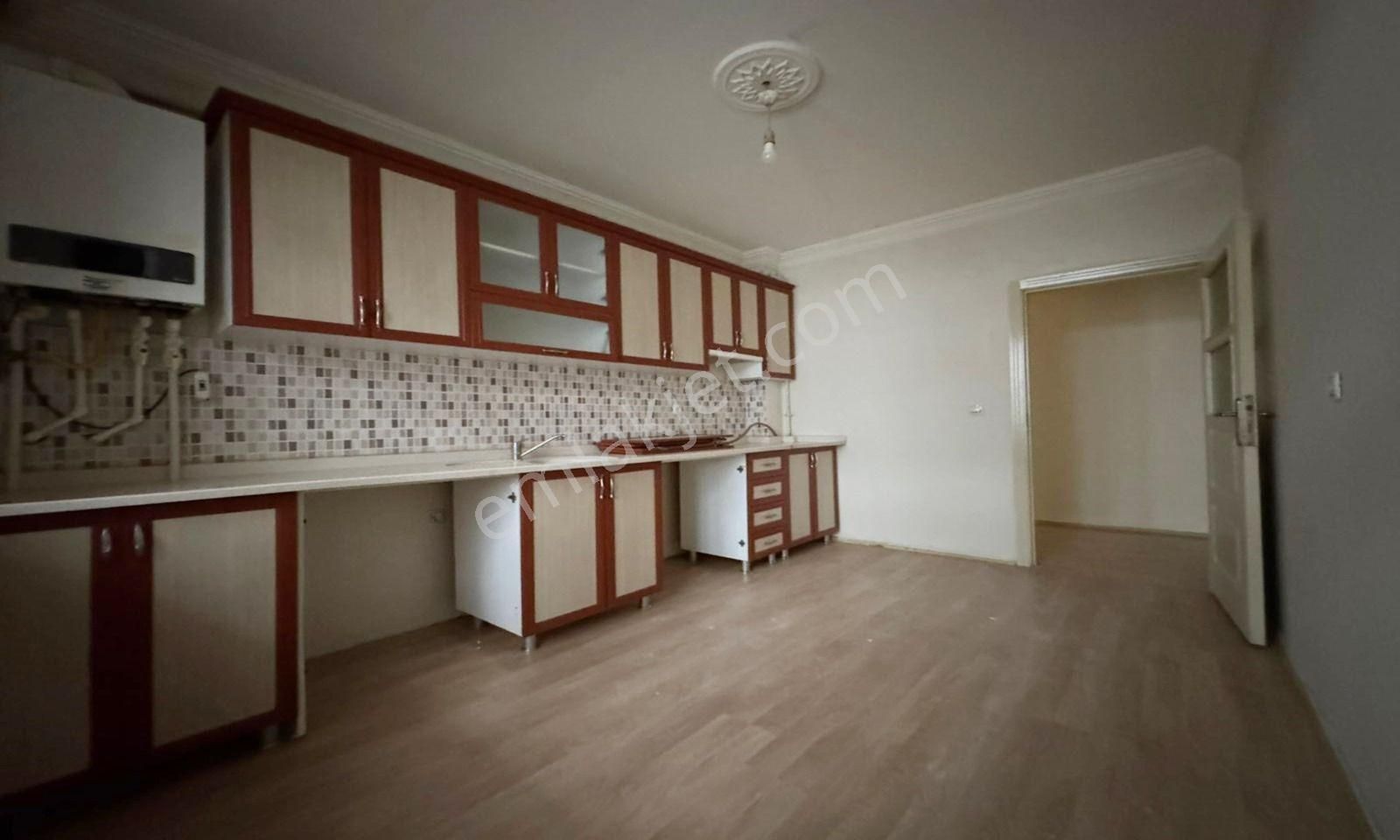 Ufuktepe Mahallesi'nde Kat Konumunda 3+1 Daire! - Görsel 4