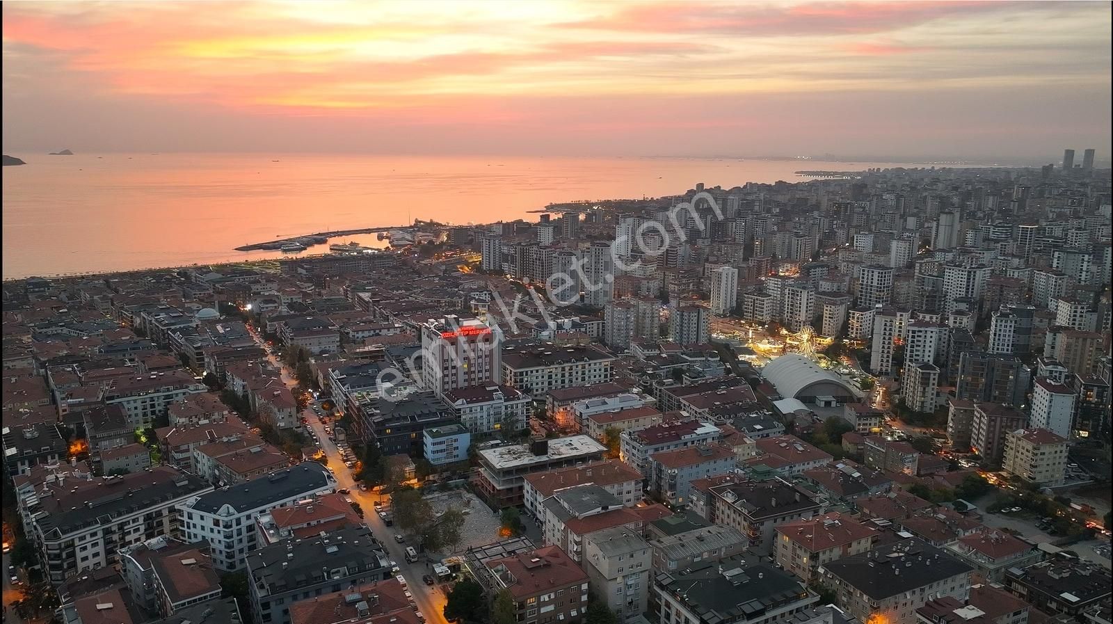 Altıntepede Adalar & Deniz Manzaralı 5+2 Satılık Dubleks