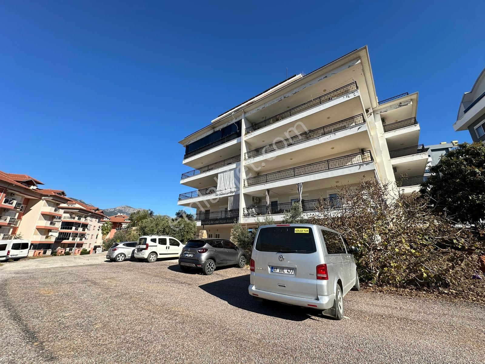 Alanya Oba Bölge Hastanesine Yakın Kiralık 2+1 Ayrı Mutfak Daire