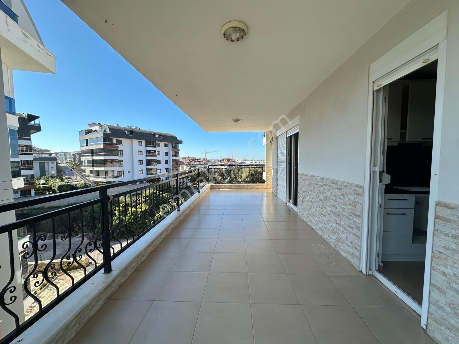 Alanya Oba Bölge Hastanesine Yakın Kiralık 2+1 Ayrı Mutfak Daire - Görsel 6