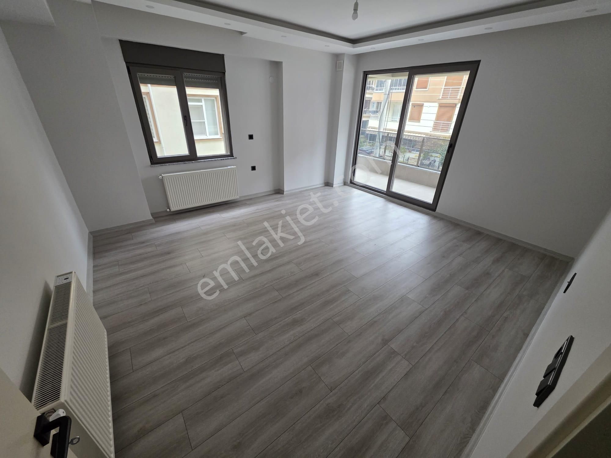 Irmaksudan Altınkumda Denize 300m Ön Cephe Asansörlü 3+1 Daire - Görsel 8
